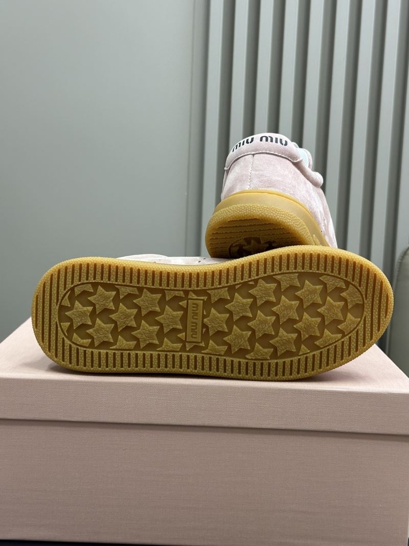 Louis Vuitton Low Shoes